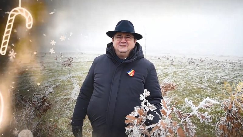 Primiți cele mai sincere gânduri de la echipa Primăriei Răcari. VIDEO