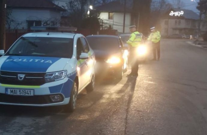 RAZIE de amploare desfășurată de poliţiştii din cadrul Poliţiei Municipiului Târgovişte şi cei de la secțiile de poliţie rurală din arondare