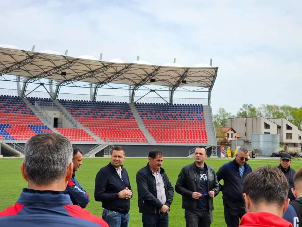 Președintele CJ, Corneliu Ștefan și primarul Cristian Stan s-au întâlnit cu jucătorii echipei Chindia Târgoviște