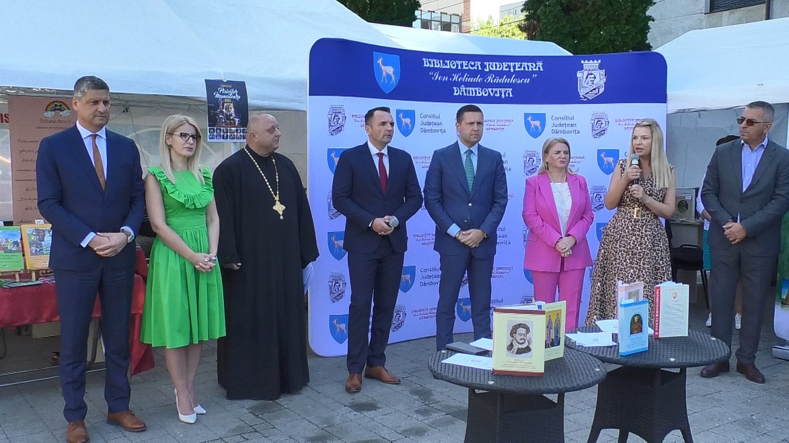 Salonul Editorial „Ion Heliade Rădulescu”, un eveniment îndrăgit de iubitorii de carte, în cadrul Zilelor Cetății Târgoviște