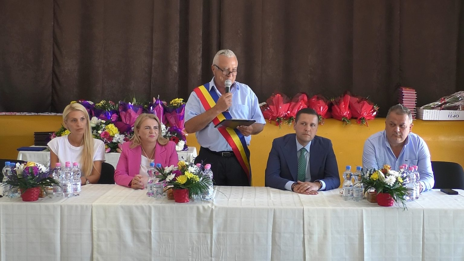 Ziua comunei I.L.Caragiale: S-a acordat Titlul de Cetățean de Onoare Post-Mortem  pentru prof.univ.dr.Stanciu D. Cărpenaru și au fost premiate 12 cupluri de aur