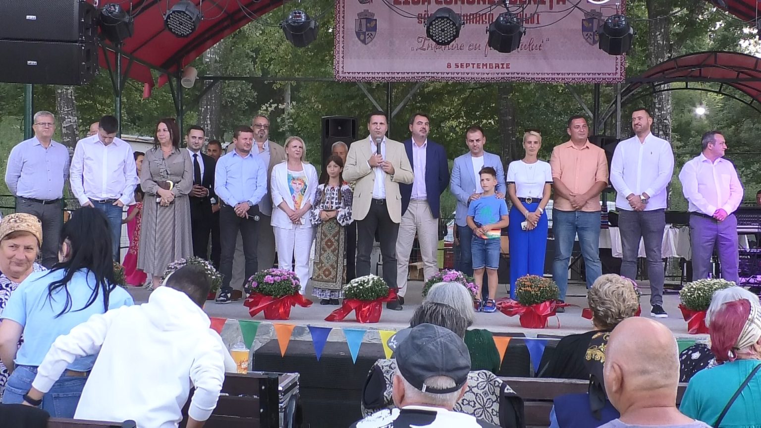 Comuna Ocnița a fost în mare sărbătoare, s-a sărbătorit cea de-a XXX-a ediţie a Întâlnirii cu fiii satului. VIDEO