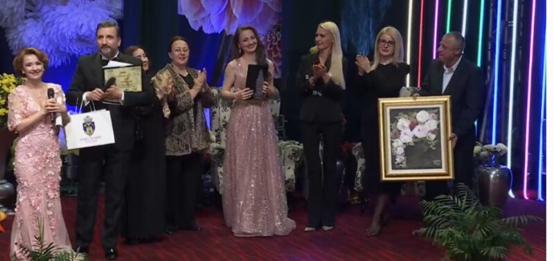 Trofeul „Crizantema de Aur ” 2023 -Secțiunea Interpretare a fost câștigat de Veronica Roșca din Chișinău, Republica Moldova