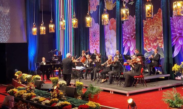 A doua seară a Festivalului „Crizantema de aur”, ediția a 56-a