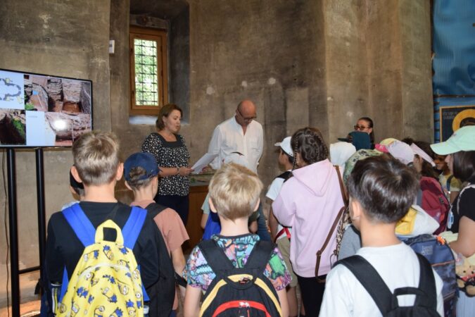 CJ Dâmbovița a organizat evenimentul „Monumentul Lunii” la Curtea Domnească din Târgoviște