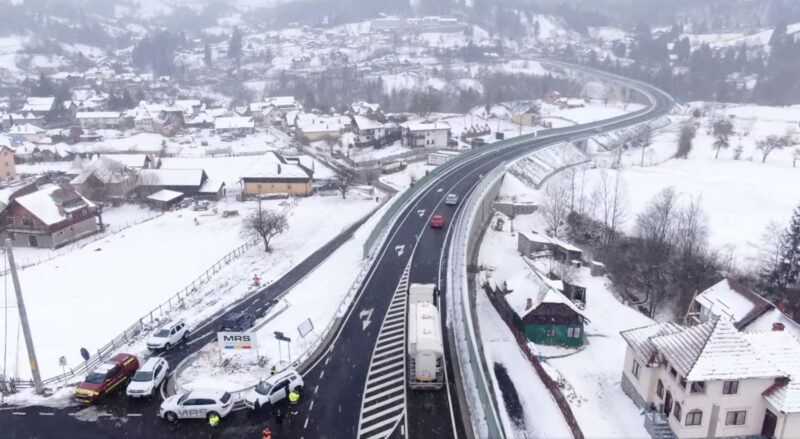 Imagini spectaculoase: S-a deschis circulația rutieră pe noul pod din județul Argeș, care traversează râul Dâmbovița