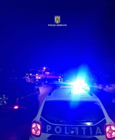 Polițiștii rutieri dâmbovițeni recomandă conducătorilor auto să adapteze viteza la condițiile de trafic și de drum