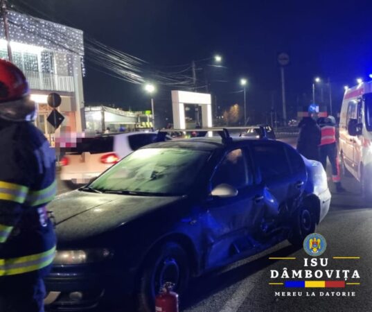 Accident rutier în municipiul Târgoviște, pe Aleea Sinaia, noaptea trecută, în jurul orei 21:37.