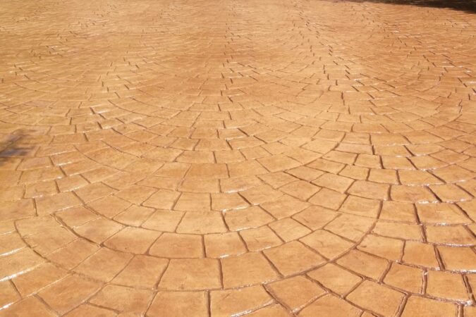 Decorarea cu beton decorativ a spatiilor publice