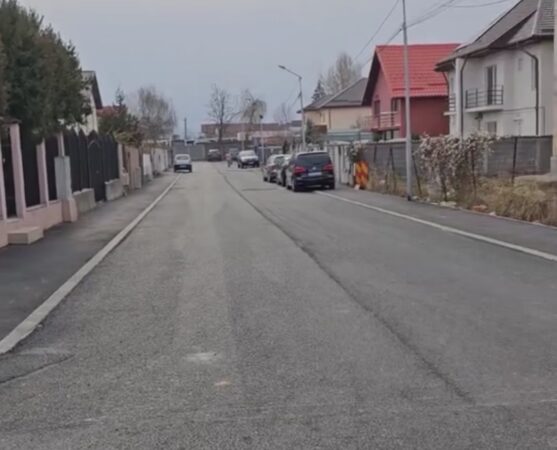 Strada Costache Olăreanu din Târgoviște, a fost transformată radical Strada Costache Olăreanu a făcut obiectul unor ample lucrări de modernizare, iar intervențiile au vizat reabilitarea părții carosabile, a trotuarelor, refacerea canalizării pluviale, dar și montarea de indicatoare rutiere!