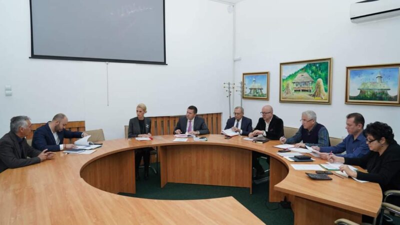Conducerea CJ a început consultările cu primarii dâmbovițeni pe marginea proiectului de buget pe anul 2024! Conducerea CJ a început consultările cu primarii dâmbovițeni pe marginea proiectului de buget pe anul 2024 pentru a avea o imagine