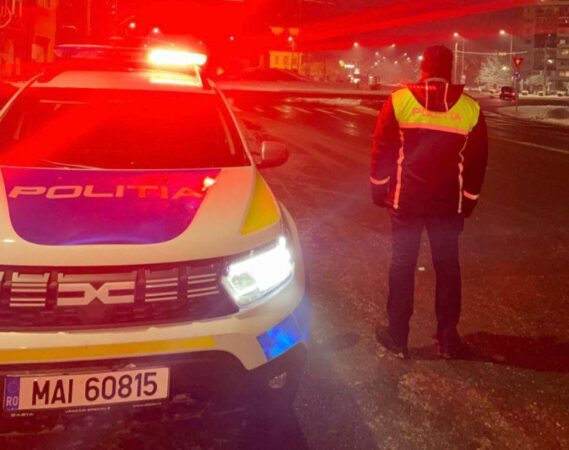 Polițiștii dâmbovițeni au împânzit tot județul Dâmbovița Polițiștii dâmbovițeni au împânzit tot județul Dâmbovița, la data de 25 ianuarie a.c., peste 160 de polițiști din cadrul Inspectoratului