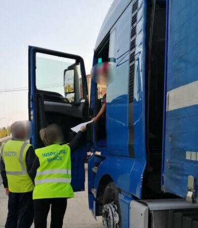 Amplă acțiune de control în rândul operatorilor de transport alternativ, desfășurată de ITM Dâmbovița.