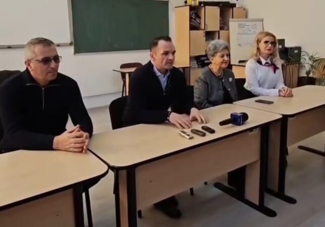 Colegiul Economic "Ion Ghica" din Târgoviște intră  în modernizare, a avut  loc o conferință  de presă susținută  de administrația târgovișteană