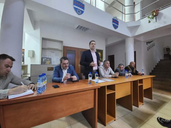 PSD Pietrari are un președinte interimar, Mihai Istrate PSD Pietrari are un președinte interimar, Mihai Istrate, care este vicepreședinte al PSD Dâmbovița și consilier județean.