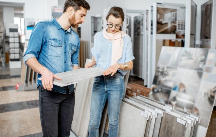 Cum se montează corect plăcile ceramice – gresia, faianța sau piatra naturală