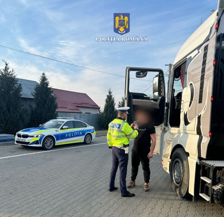 Infracțiuni la regimul rutier, constatate de polițiștii dâmbovițeni