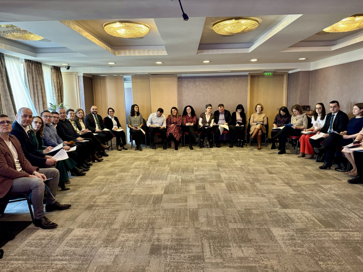 Penitenciarul Mioveni investește în dezvoltarea personală: Coaching Transformațional pentru eficientizarea administrației penitenciarelor Penitenciarulu Mioveni participă la o inițiativă menită să aducă schimbări semnificative în modul în care se desfășoară activitățile în instituție.