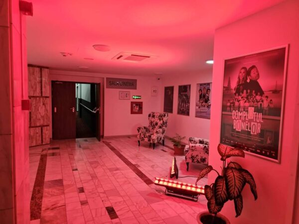 Cinema Independența, iluminat în roșu de Ziua Europeană a Numărului de Urgență 112 Cinema Independența iluminat în roșu de Ziua Europeană a Numărului de Urgență 112. Cinema Independența își exprimă