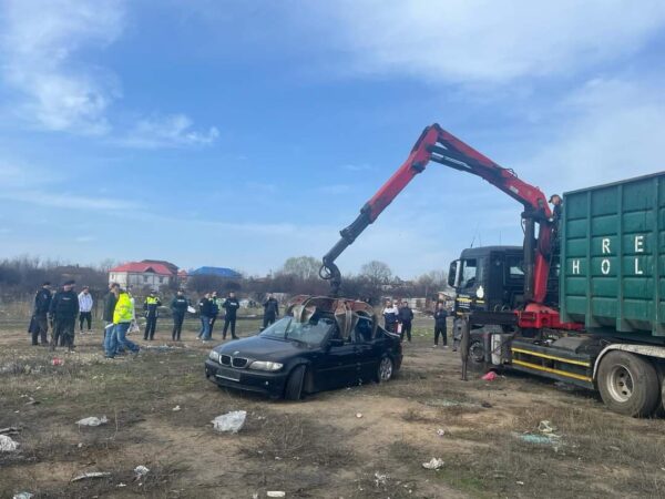 Garda Națională de Mediu, IPJ Dâmbovița, IJJ Dâmbovița și Brigada Specială de Intervenție a Jandarmerie au descins în zona Mătăsaru-Găești  Garda Națională de Mediu, IPJ Dâmbovița, IJJ Dâmbovița și Brigada Specială de Intervenție a Jandarmerie au descins în zona Mătăsaru-Găești