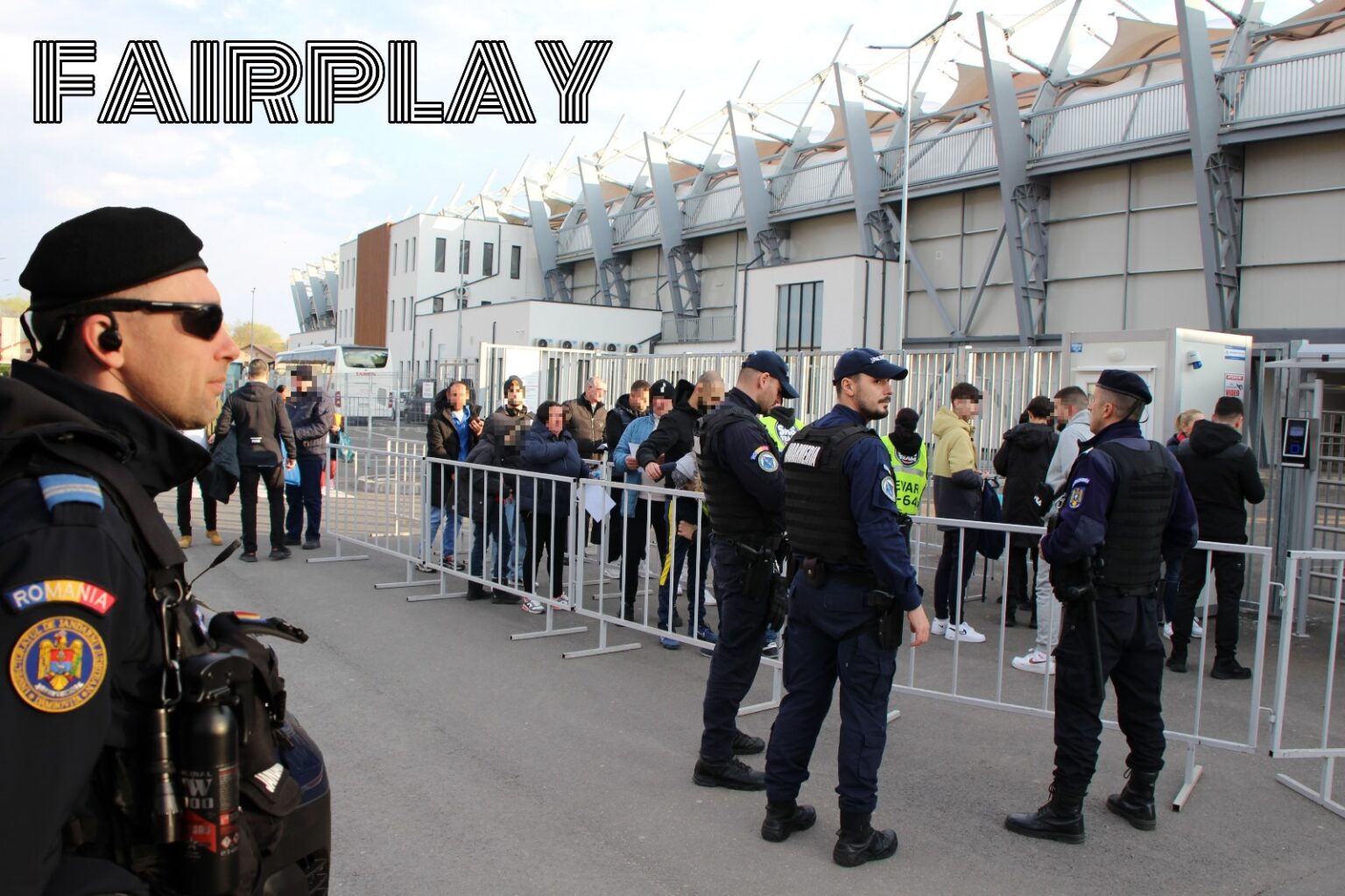 Jandarmeria Dâmbovița este pe baricade la  MECIUL ROMÂNIA U20 – POLONIA U20, partida se joacă la Târgoviște  Jandarmii din cadrul Grupării Mobile Ploiești și Inspectoratului de Jandarmi Județean Dâmbovița vor asigura măsurile de ordine