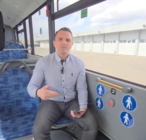 Mii de copii care învață în Târgoviște, beneficiază de transport gratuit atunci când folosesc autobuzele operatorului târgoviștean, aproape 6000 de copii .