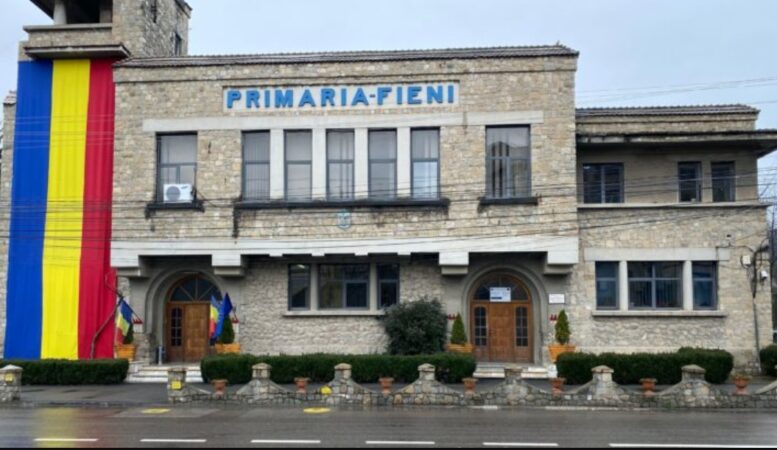 În orașul Fieni se vor realiza 18 stații de reîncărcare a vehiculelor electrice