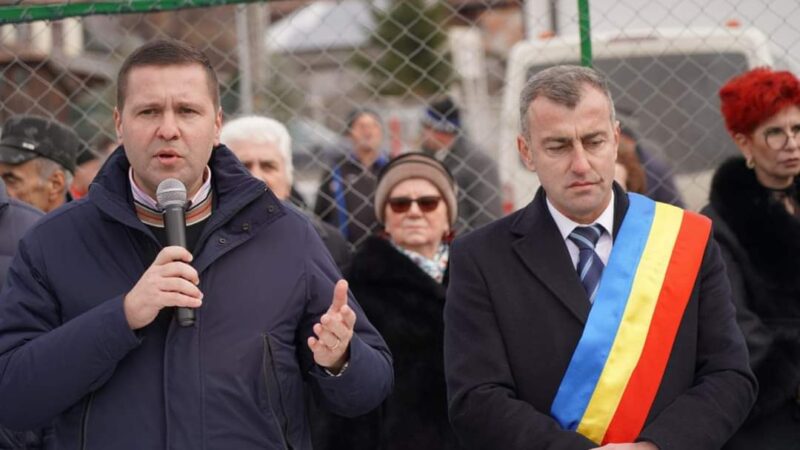 Primăria Moroeni cu sprijinul CJ Dâmbovița va începe construirea unui centru medical  Primăria Moroeni cu sprijinul CJ Dâmbovița va începe construirea unui centru medical, pentru edilul Laurențiu Moraru