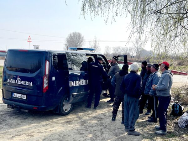 Activitățile ilegale pe linie de pescuit, în vizorul jandarmilor dâmbovițeni care au constatat, weekend-ul trecut, 10 fapte de natură