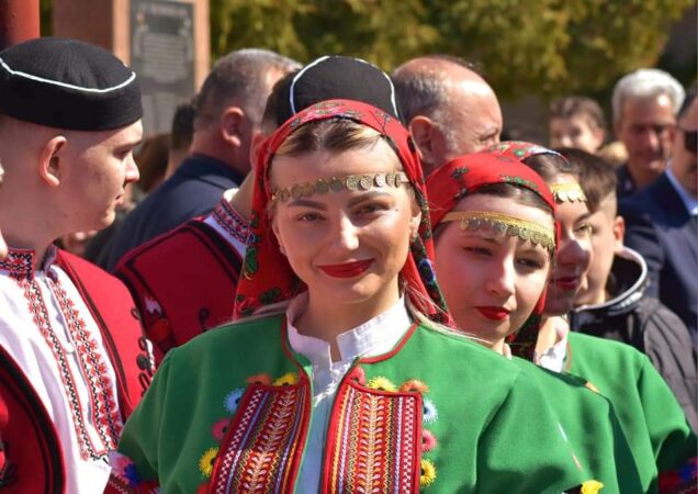 „Tudorița” sau  „Paștele cailor”, sărbătoare unică în  România, organizată de  comunitate bulgară din cartierul Matei Voievod din Târgoviște.