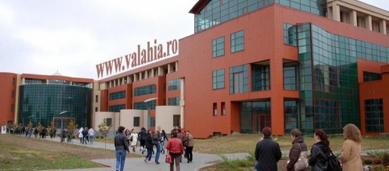 Condiții necesare și obligatorii pentru conferirea titlurilor didactice de conferențiar și profesor din învățământul superior Condiții necesare și obligatorii pentru conferirea titlurilor didactice de conferențiar și profesor din învățământul superior, este pus în consultare publică