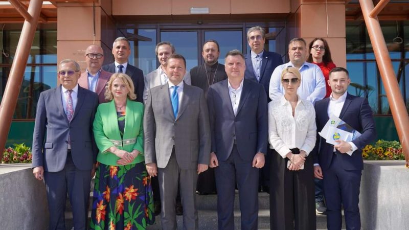 CJ Dâmbovița și-a reafirmat sprijinul pentru învățământul superior dâmbovițean, președintele CJ Dâmbovița, Corneliu Ștefan spune că Universitatea