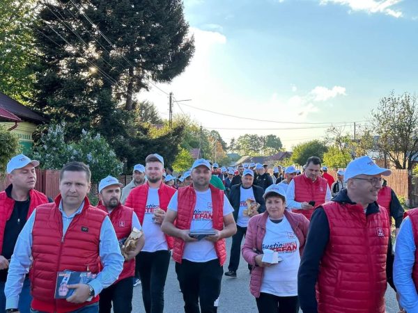 Echipele PSD Dâmbovița stau de vorbă cu dâmbovițenii spentru a afla nevoile comunității  și a le prezenta investițiile pentru următorii 4 ani, pentru fiecare localitate în parte.