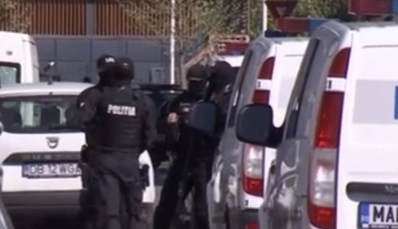 ACUM sunt în desfășurare primele percheziții în Capitală, la un posibil suspect în cazul femeii tranșate, al cărui cadavru