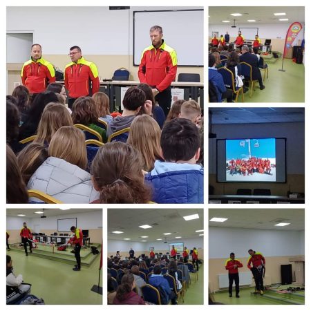 SĂPTĂMÂNA VERDE cu Serviciul Salvamont Dâmbovița SĂPTĂMÂNA VERDE cu Serviciul Salvamont Dâmbovița care este alături de elevii dâmbovițeni.