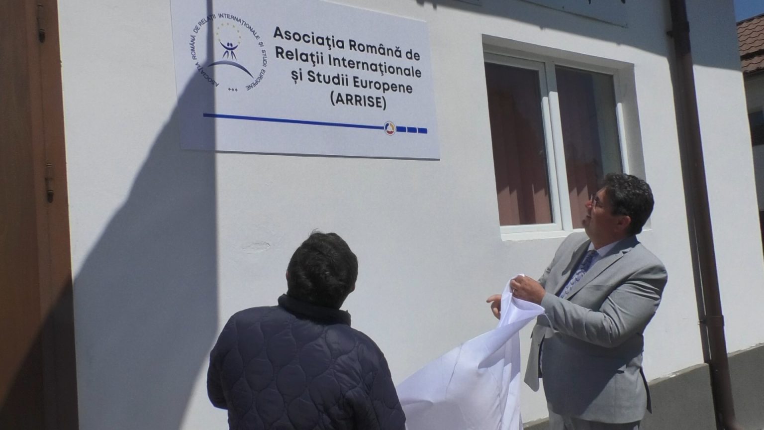 Consolidarea parteneriatului Primăria Răcari- Cetățeni-ARRISE: Inaugurarea noului birou ARRISE la Ghimpați. VIDEO Primăria Răcari, comunitatea și Asociația Română de Relații Internaționale și Studii Europene, își consolidează parteneriatul.