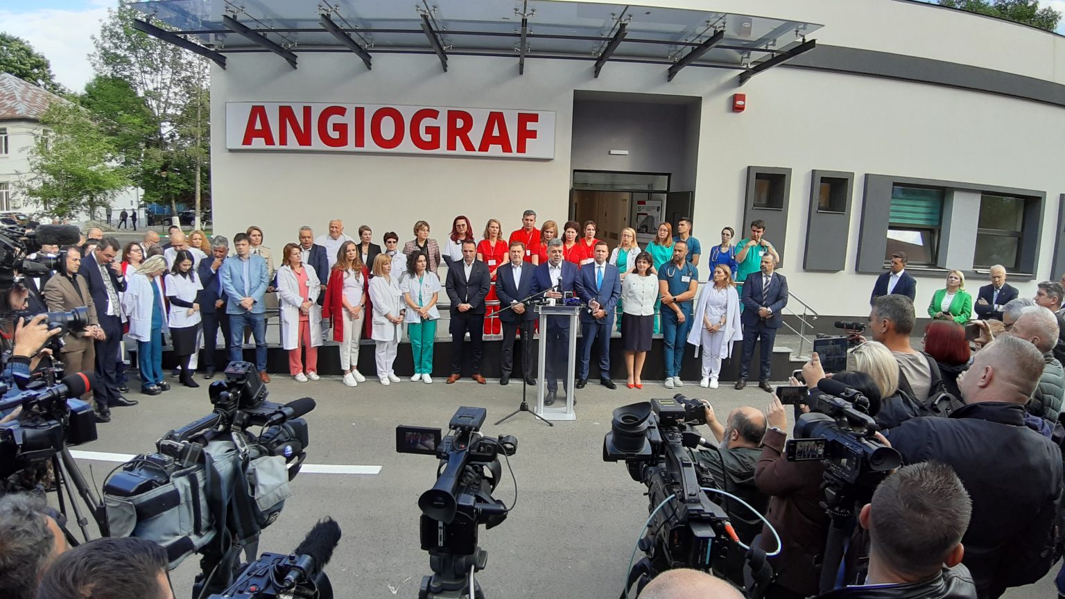 Inaugurarea noului corp de clădire cu angiograf la Spitalul Județean de Urgență Târgoviște: Un pas important pentru sănătate.VIDEO Inaugurarea noului corp de clădire cu angiograf la Spitalul Județean de Urgență Târgoviște: Un pas important pentru sănătate