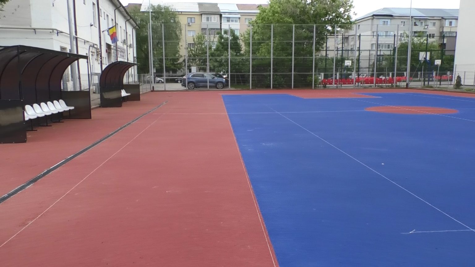 Lucrările la noua bază sportivă de la  Clubul Sportiv Școlar Târgoviște, sunt pe ultima sută de metri, investiția are o valoare de 2,5 milioane lei.