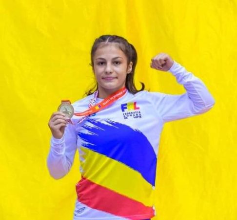 Bronz pentru România la Campionatele Europene de Lupte Seniori U23 , Ana Maria Pîrvu (50 kg) a urcat pe a treia treaptă a podiumului european