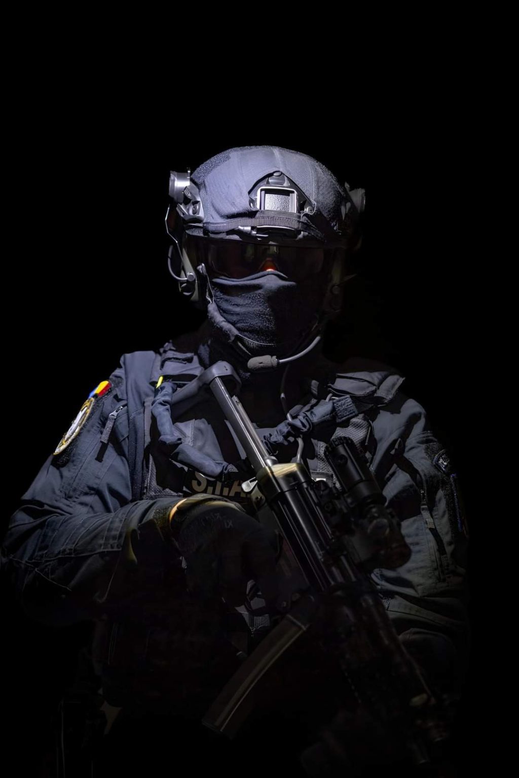 PESTE 150 DE PERCHEZIȚII au loc ÎN ACEASTĂ DIMINEAȚĂ PESTE 150 DE PERCHEZIȚII au loc ÎN ACEASTĂ DIMINEAȚĂ, ÎN CADRUL UNOR DOSARE PENALE PRIVIND: evaziune fiscală