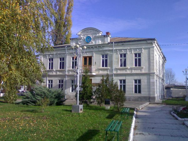 Muzeul Poliției Române din Târgoviște se alătură programului cultural european „Noaptea Muzeelor”, ajuns la cea de a XX-a ediţie Muzeul Național al Poliției Române din Târgoviște vă invită să vă alăturați evenimentului „Noaptea Muzeelor”, care a ajuns la cea de-a XX-a ediție.