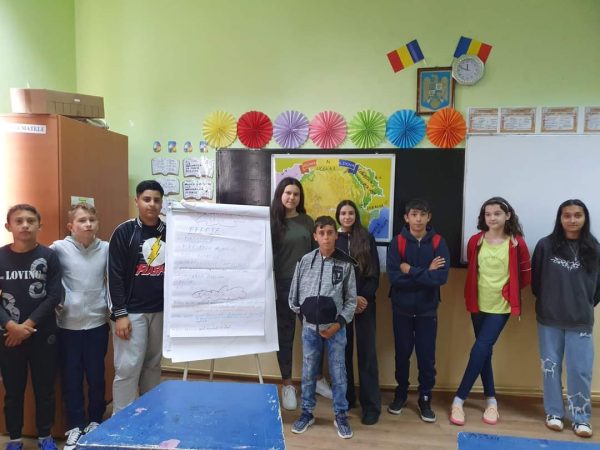 Proiectul „Necenzurat” a ajuns și  Școala Gimnazială Bilciurești Proiectul "Necenzurat" a ajuns și  Școala Gimnazială Bilciurești, județul Dâmbovița.