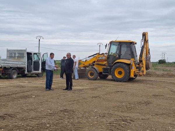 Construcția unei stații de capăt pentru traseul Niculești-Periș, lucrările sunt în plină desfășurare  Construcția unei stații de capăt pentru traseul Niculești-Periș, lucrările sunt în plină desfășurare