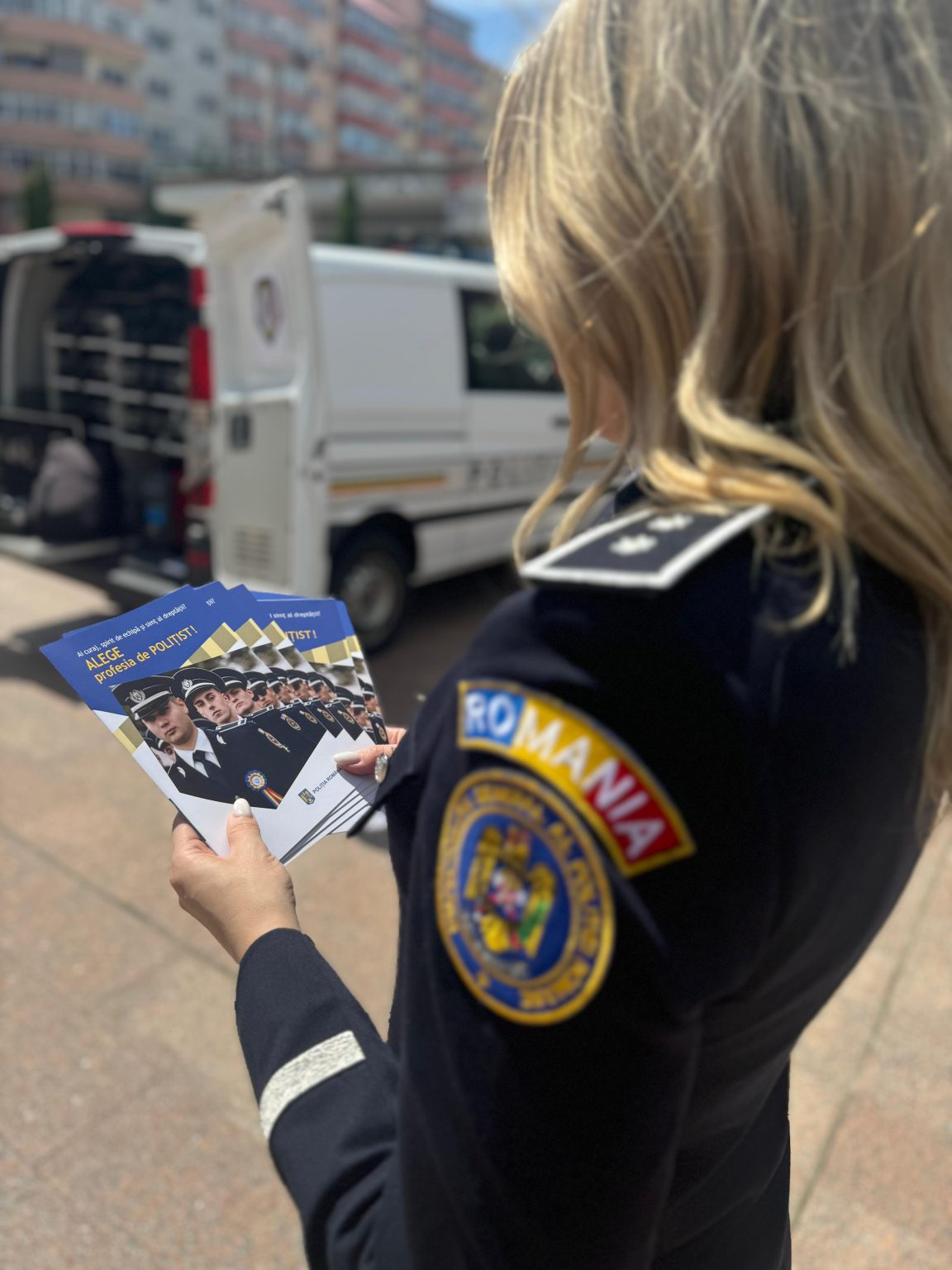 Promovarea profesiei de polițist în rândul tinerilor, polițiștii din cadrul Serviciului Resurse Umane, Serviciului Rutier, Serviciului Criminalistic