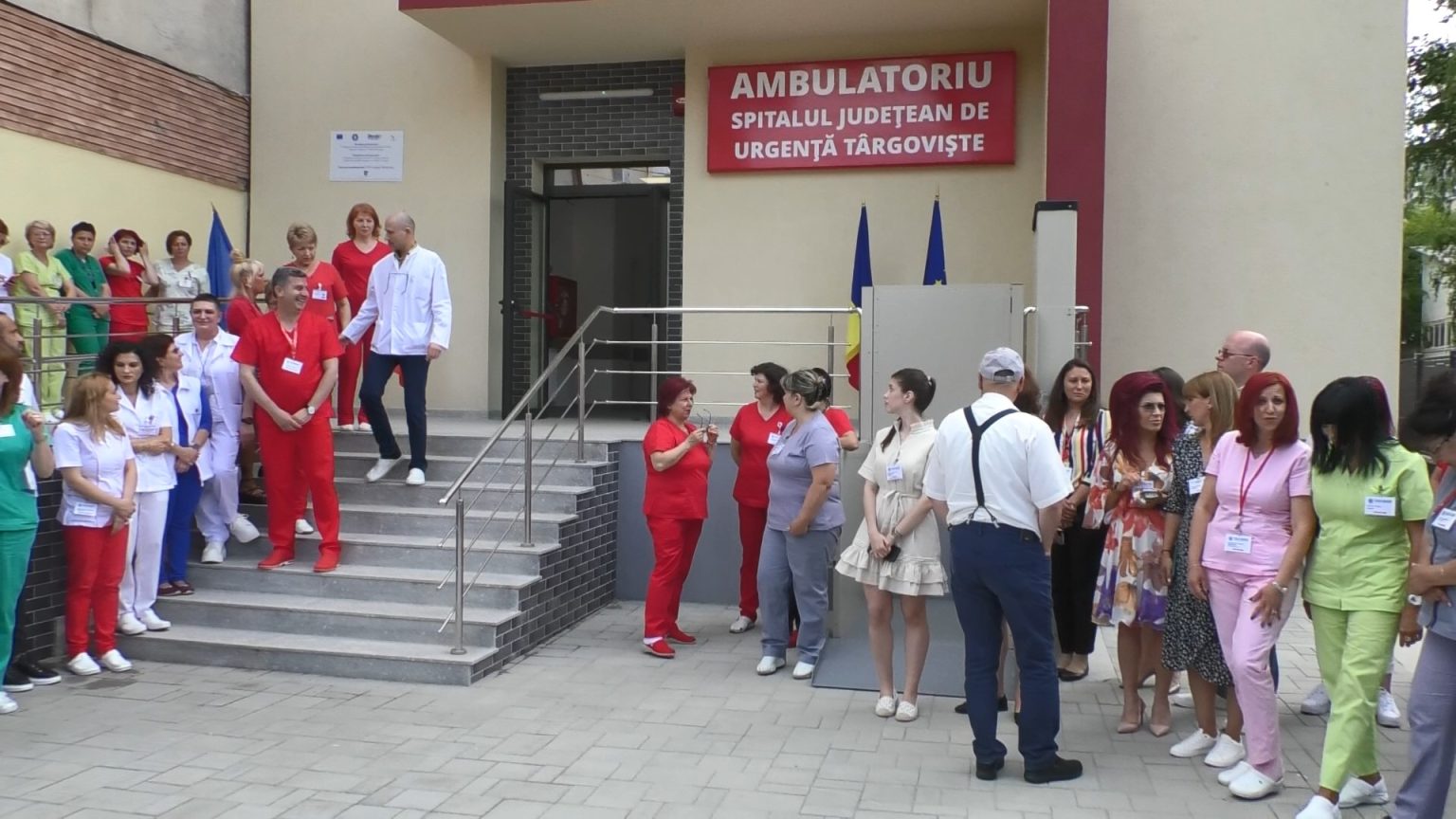 Noua clădire a Ambulatoriului de Specialitate al Spitalului Județean de Urgență Târgoviște, a fost inaugurată. VIDEO În această după-amiază, în prezența ministrului Sănătății, Alexandru Rafila, s-a inaugurat noua clădire a Ambulatoriului de Specialitate al Spitalului Județean de Urgență Târgoviște.