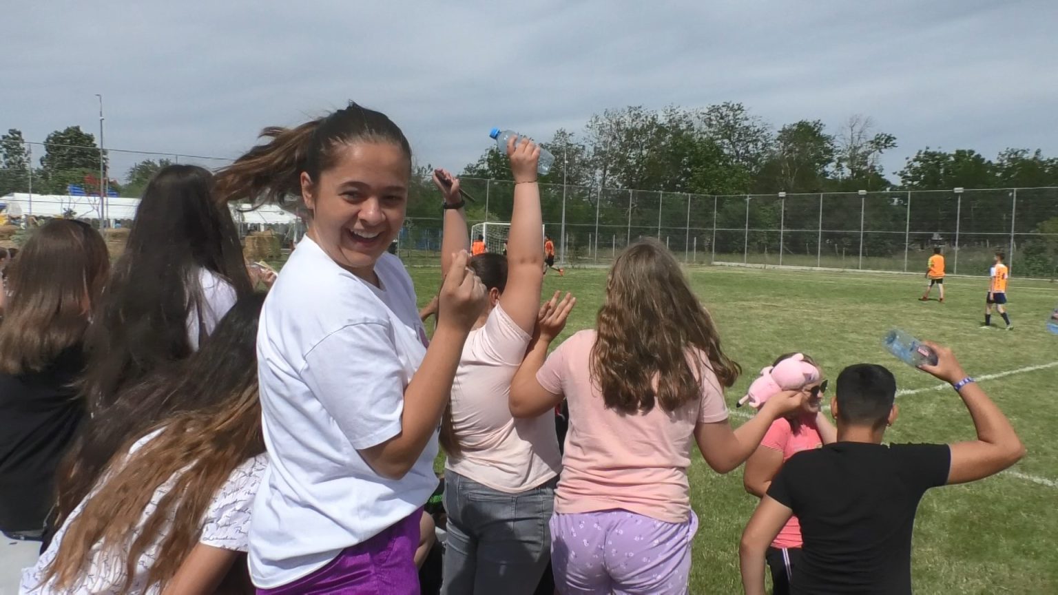 O sărbătoare frumoasă și autentică: „Fiii și fiicele satelor Colacu, Săbiești, Bălănești, Stănești”. VIDEO O sărbătoare frumoasă și autentică: "Fiii și fiicele satelor Colacu, Săbiești, Bălănești, Stănești". VIDEO