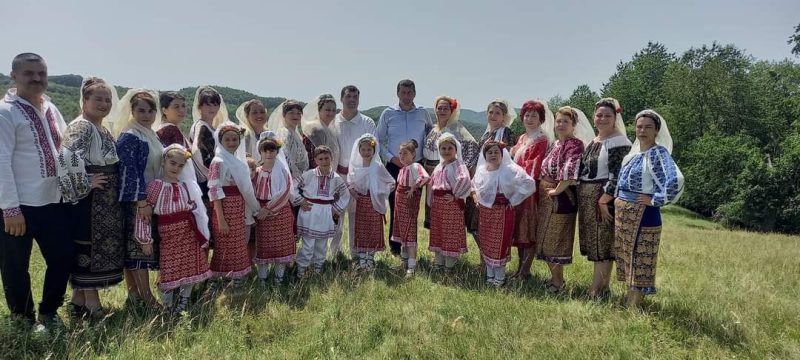 La Malu cu Flori a avut loc evenimentul  „DEALUL PRIETENIEI” – ediția a VI-a 2024. VIDEO La Malu cu Flori a avut loc evenimentul  "DEALUL PRIETENIEI" - ediția a VI -a  2024. Acesta a reprezentat o ocazie deosebită pentru