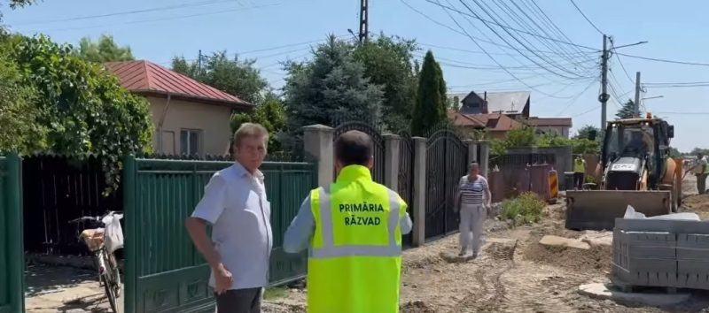 Se lucrează la modernizarea tramei stradale în comuna  Răzvad