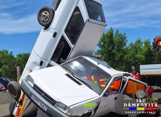 ISU Dâmbovița participă la faza zonală a Competiției naționale de descarcerare și de acordare a primului ajutor calificat