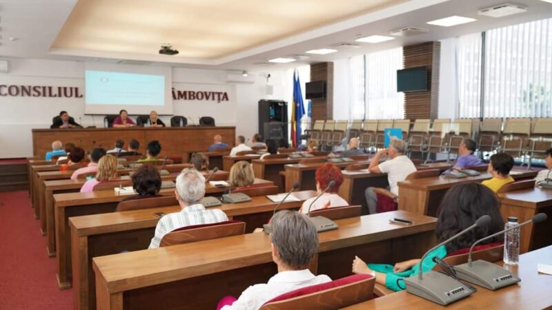 Sesiune de formare organizată de Prefectura  Dâmbovița pentru o administrație publică eficientă, inițiatorul este prefectul județului Dâmbovița, Claudia Gilia.